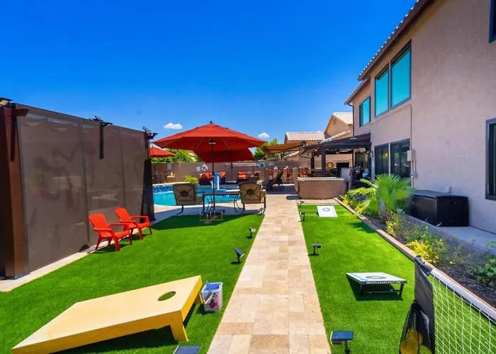 5 Bedrooms Hot Tub Firepit Bbq Kitchen Holiday home Phoenix
