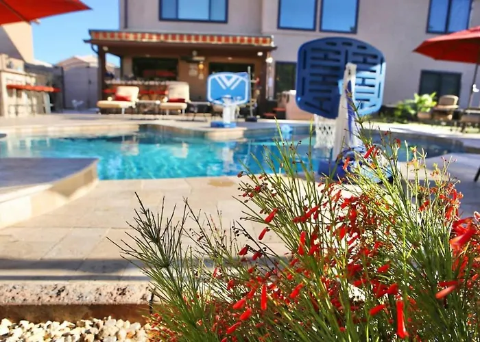 5 Bedrooms Hot Tub Firepit Bbq Kitchen Holiday home Phoenix
