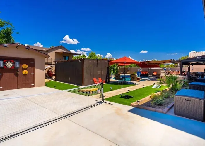 Holiday home 5 Bedrooms Hot Tub Firepit Bbq Kitchen