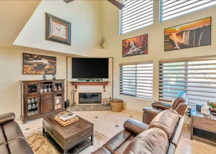 5 Bedrooms Hot Tub Firepit Bbq Kitchen Phoenix